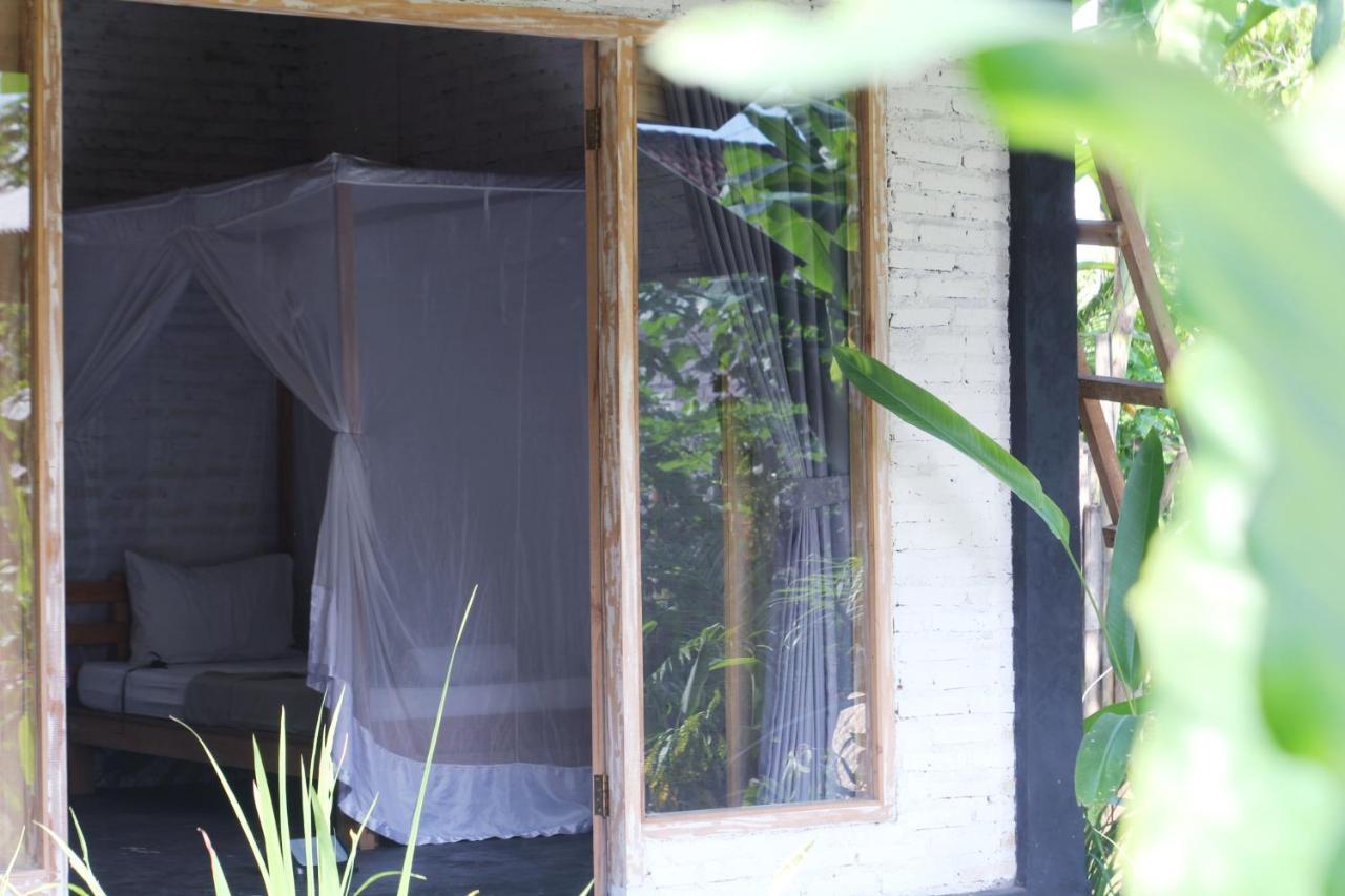 Jungle House - Surf & Stay Pulukan Buitenkant foto