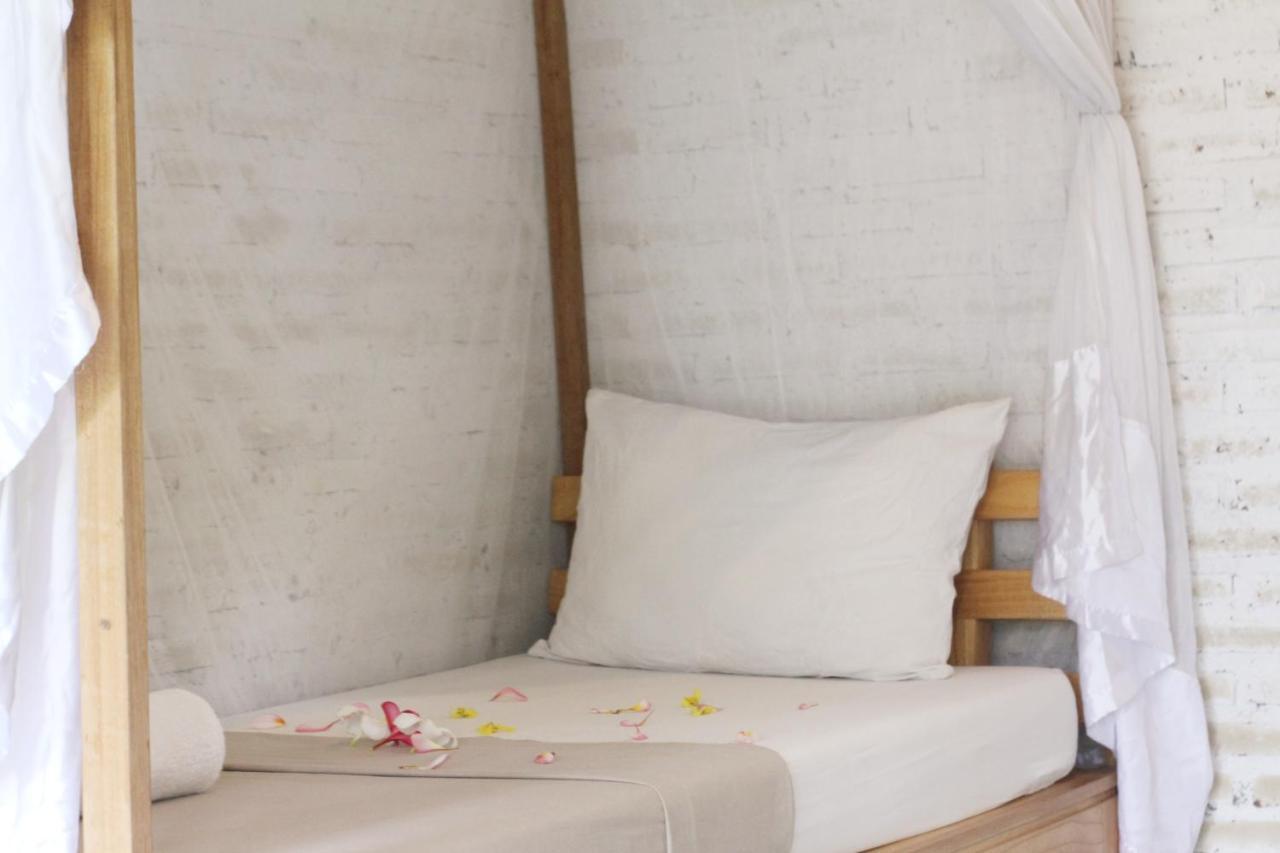 Jungle House - Surf & Stay Pulukan Buitenkant foto
