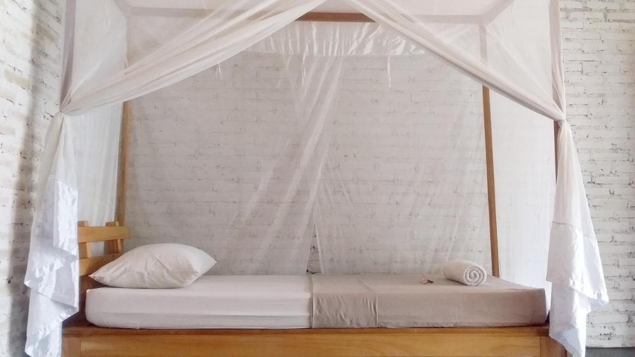 Jungle House - Surf & Stay Pulukan Buitenkant foto