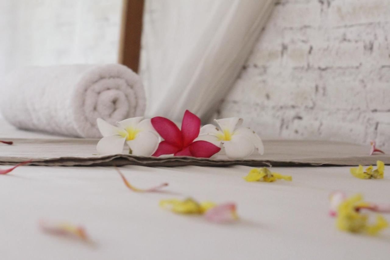Jungle House - Surf & Stay Pulukan Buitenkant foto