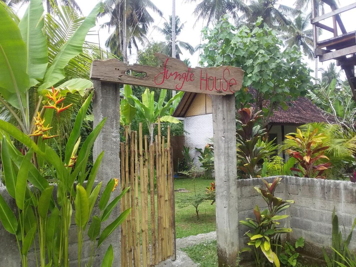 Jungle House - Surf & Stay Pulukan Buitenkant foto