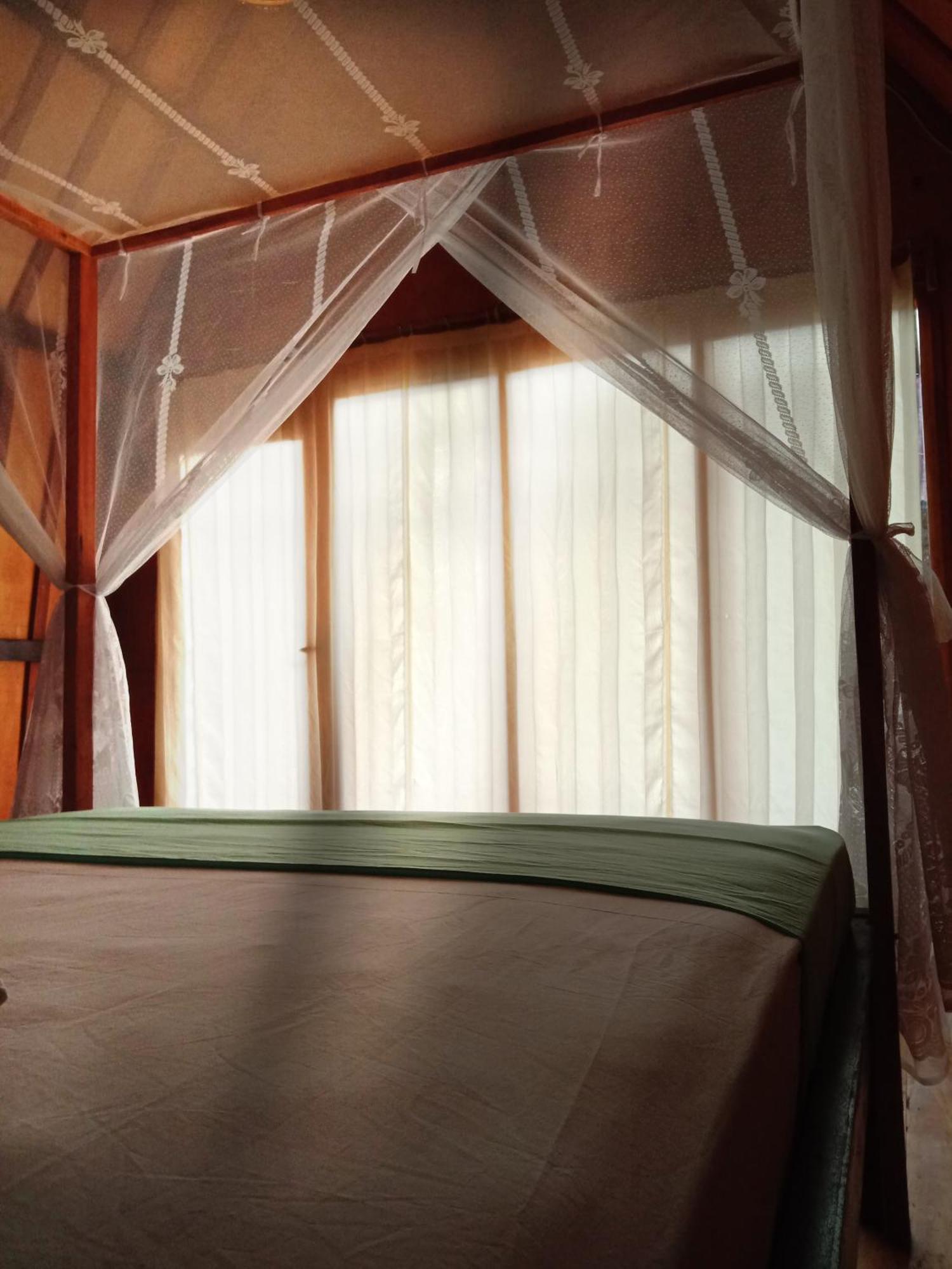 Jungle House - Surf & Stay Pulukan Buitenkant foto